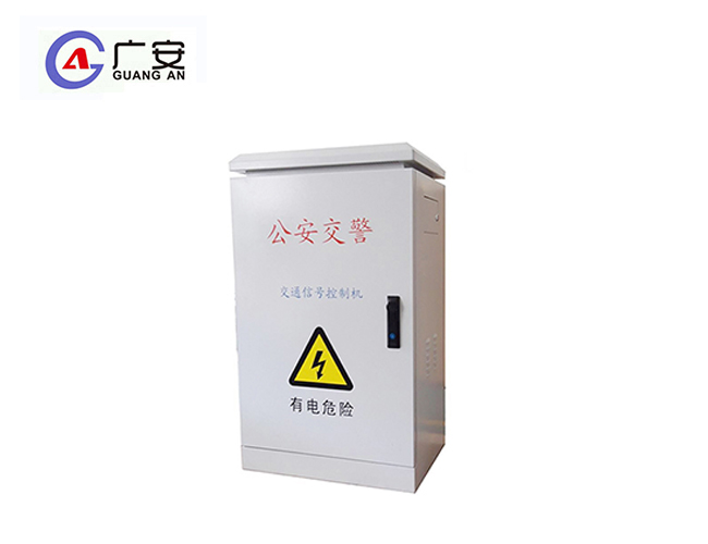 48路交通信號聯(lián)網(wǎng)主機(jī)